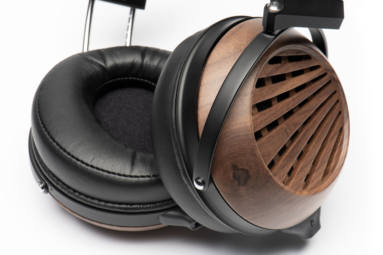 SoundStage! Solo | SoundStageSolo.com - Fostex TH616 Headphones