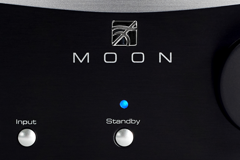 Moon by Simaudio Neo 230HAD